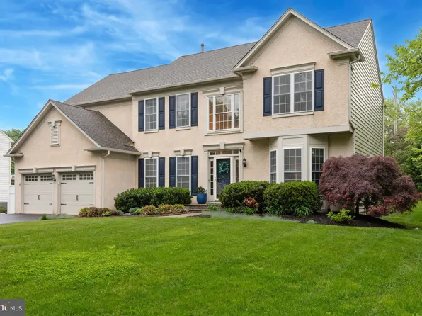 162 Applegate Dr, West Chester, PA 19382