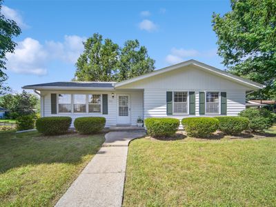 8110 Warren Dr, Des Moines, IA, 50320