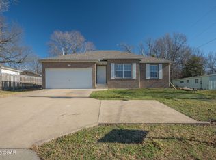 2411 S Schifferdecker Ave, Joplin, MO 64804