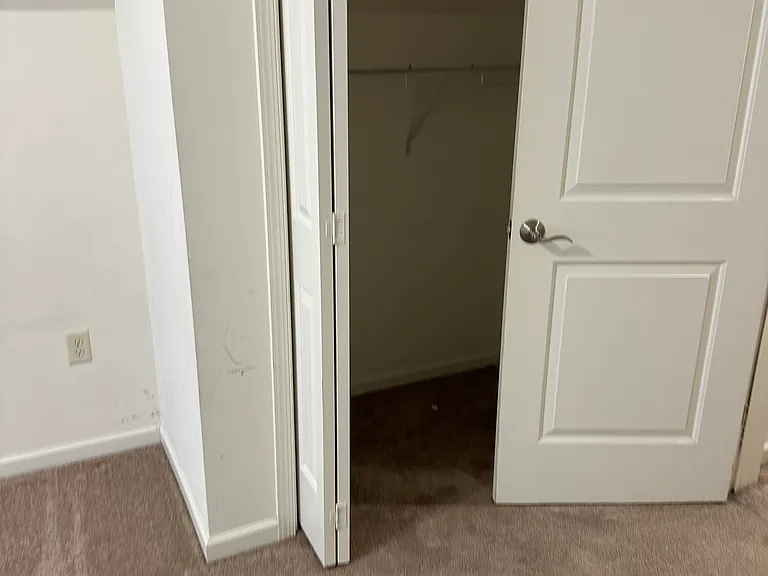 110 Nolan Dr — Photo 16