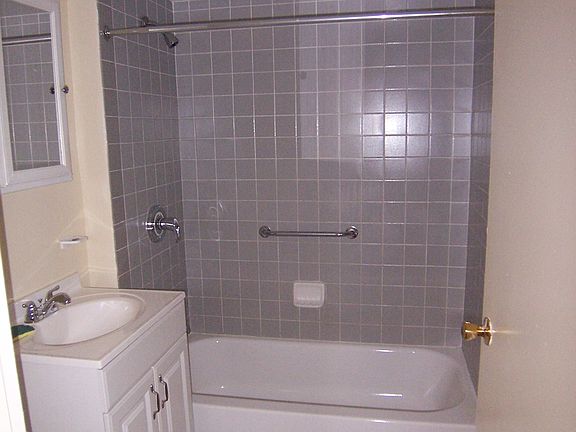 4th image of 317 Mount Eden Pkwy #3