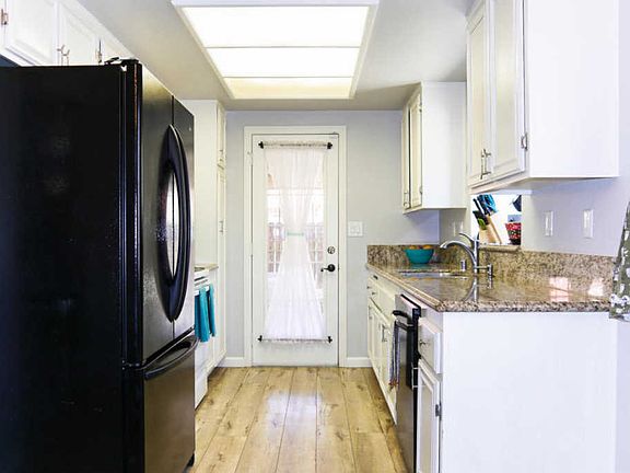 2nd image of 1005 Brianna Ave
