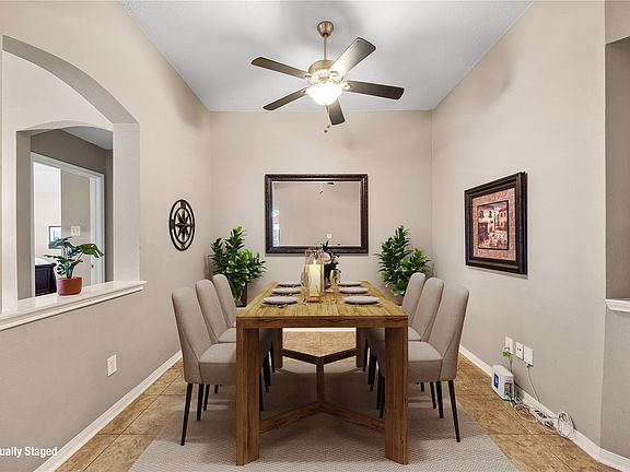 5th image of 21139 Wildcroft Dr