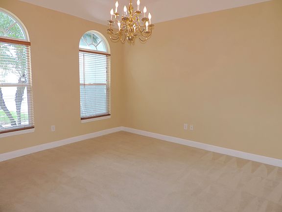 4th image of 16306 Dobson Ct