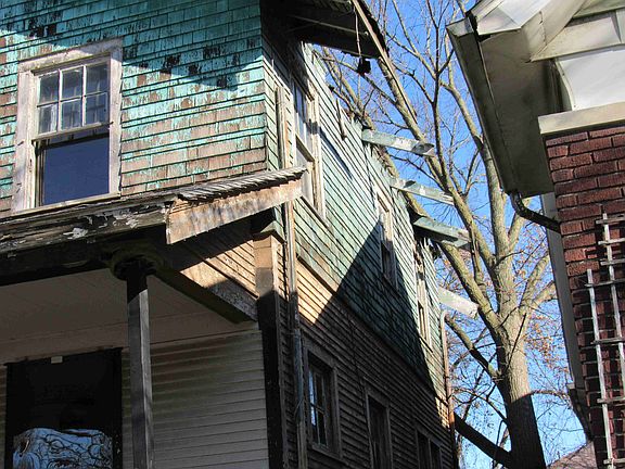 12160 Roselawn