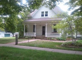 411 E Garfield St, Mount Horeb, WI 53572