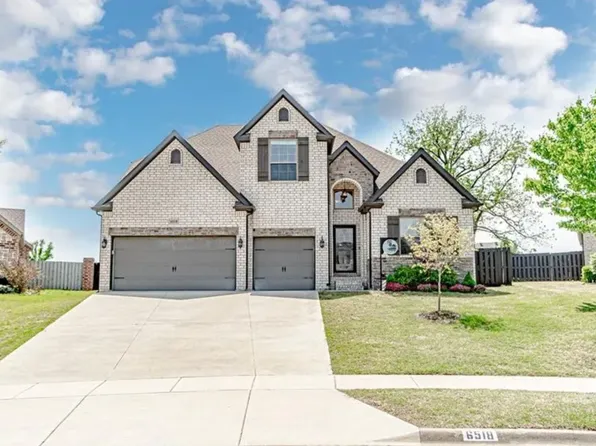 6518 S 49th St, Rogers, AR 72758
