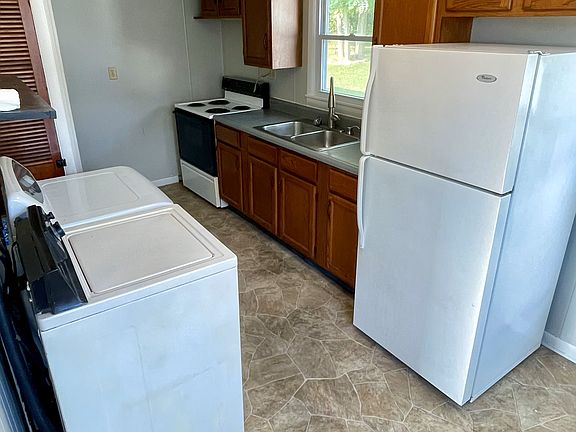 4th image of 811 S 22nd St #811
