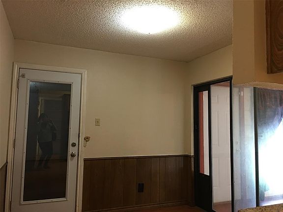 4th image of 4213 Cedar Creek Dr