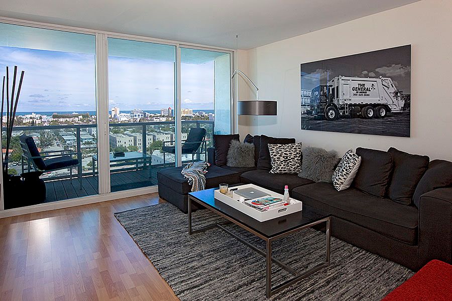 1st image of 650 West Av #1210