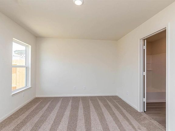 4th image of 12130 Trawler Pl