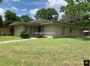 303 Rilla Vista Dr, San Antonio, TX 78216