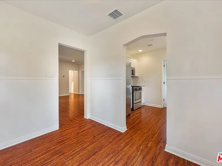 4328 Goodland Ave — Photo 9