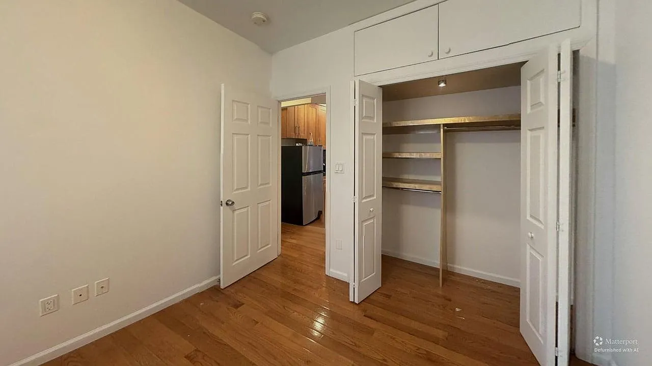 87 Graham Avenue — Photo 3