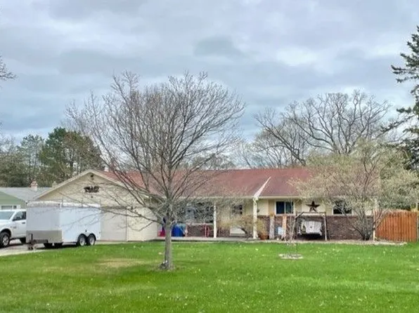 3510 State Rd, Fort Gratiot, MI 48059