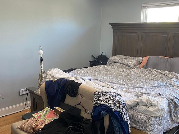 2nd image of 910 W Euclid Ave APT 204