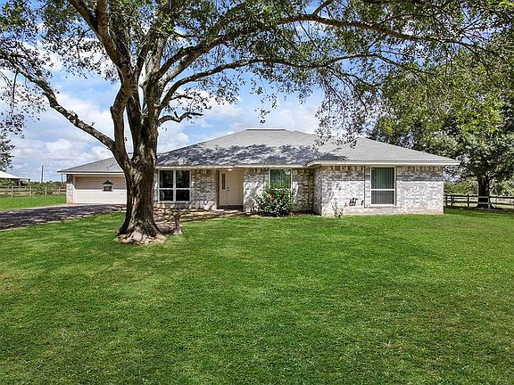 4th image of 32911 Grove Park Dr