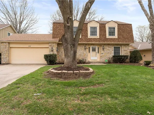 11442 Grant Dr, Overland Park, KS 66210