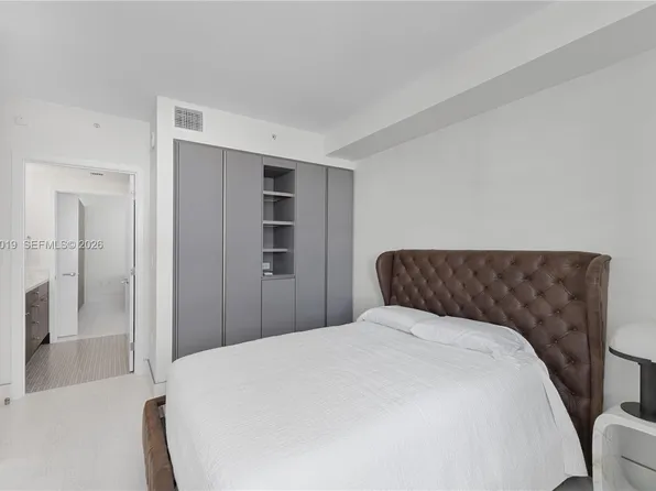 10201 E Bay Harbor Dr APT 507, Bay Harbor Islands, FL 33154