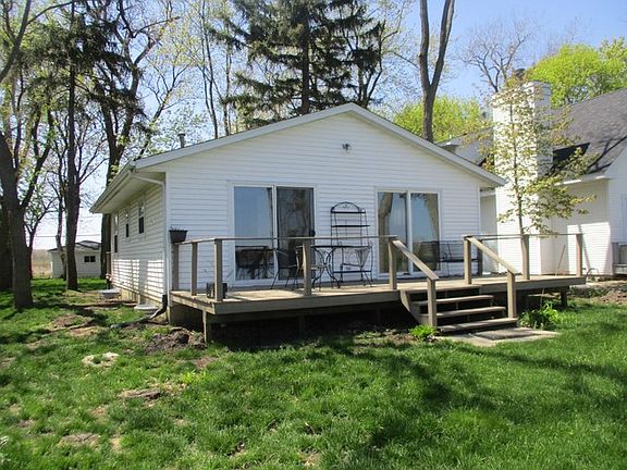 3rd image of 34849 N Linden Ave
