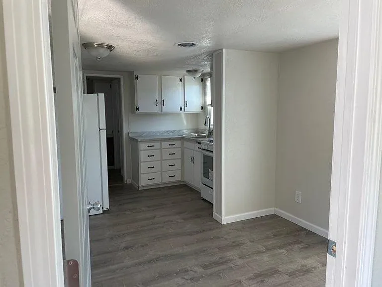 3660 Olive St — Photo 3