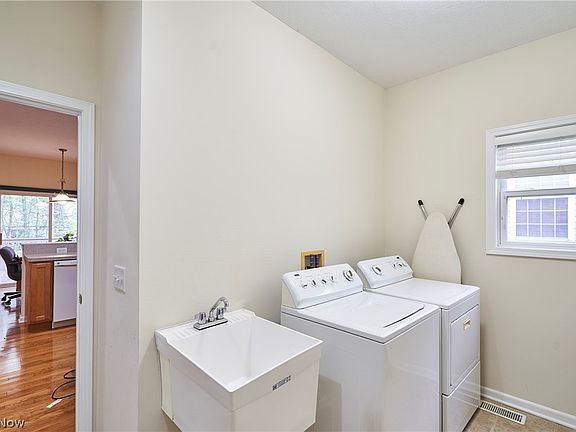 3rd image of 1096 Venice Ct