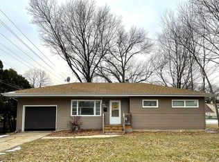 3412 N Court St, Rockford, IL 61103