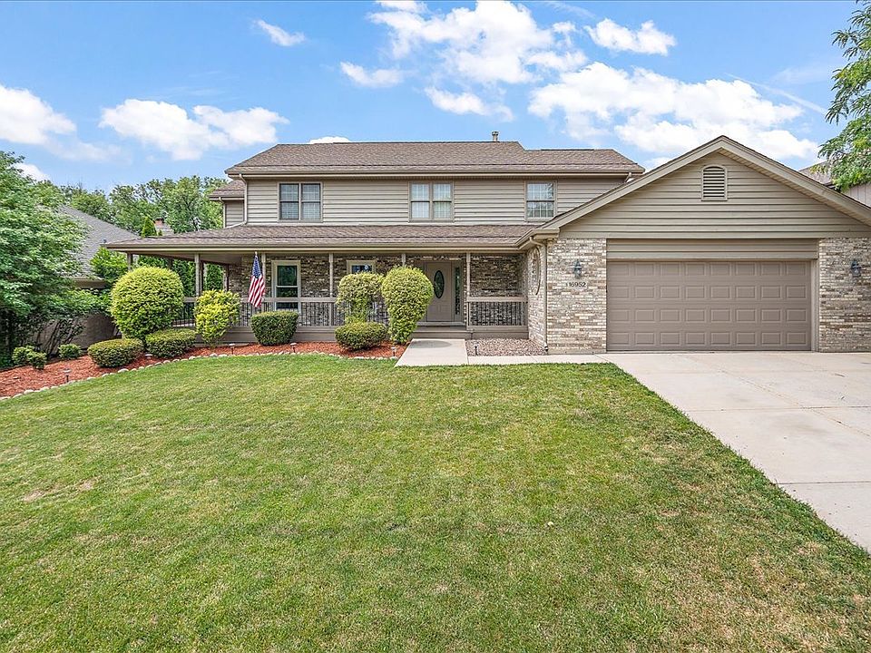 1st image of 16952 Blue Heron Dr