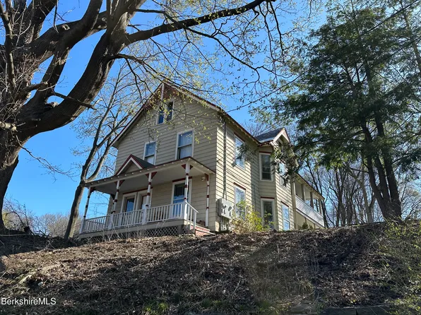 111-113 Hall St, North Adams, MA 01247