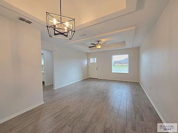 5th image of 1522 Los Alamos St #B