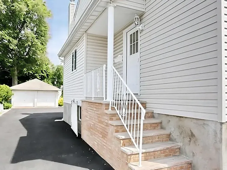 23 Pehle Ave #1 — Photo 1