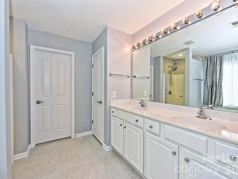 9824 Carson Whitley Ave — Photo 13