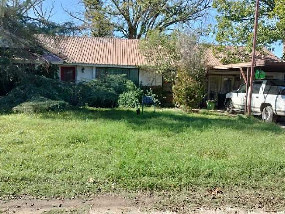 702 Starkey St, Bangs, TX 76823 MLS 20489137 Zillow