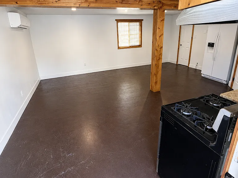 2245 Ceanothus Ave — Photo 4