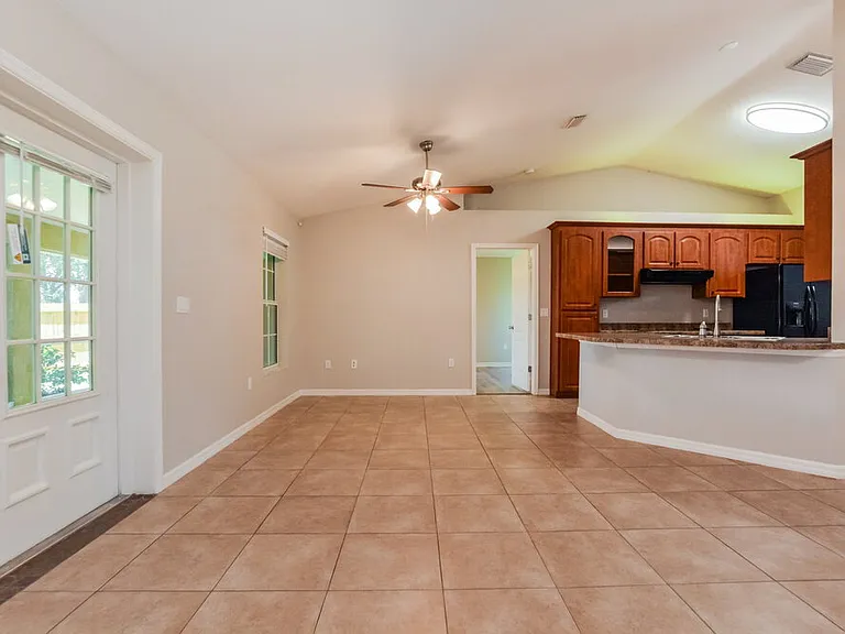 11546 Lake Dr — Photo 6