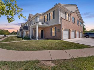 23659 Northstone Village Dr #94, Taylor, MI 48180