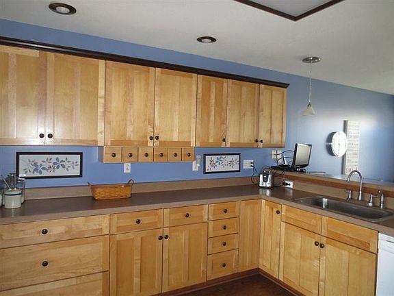5th image of 59 Scott Ct
