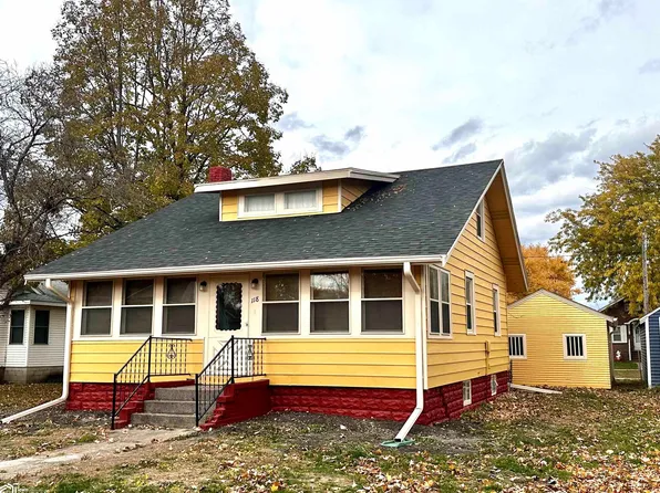 118 W 4th St, Kanawha, IA 50447