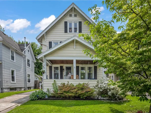 116 W Spruce St, East Rochester, NY 14445