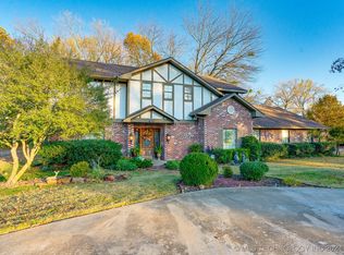 430 S Country Club Rd, Ada, OK 74820