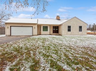 13805 Sunset Ridge Rd, Woodstock, IL 60098