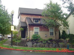 22048 NE Chinook Way APT A, Fairview, OR 97024