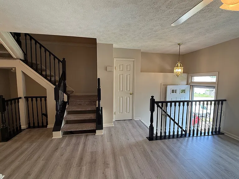 316 Kendig Dr — Photo 2