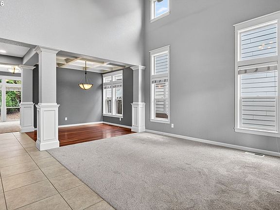 5th image of 3081 SE Riesling Rd