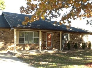 101 Vaughan Ave, Saint Robert, MO 65584