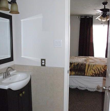 4th image of 2408 Bosque Dr #B