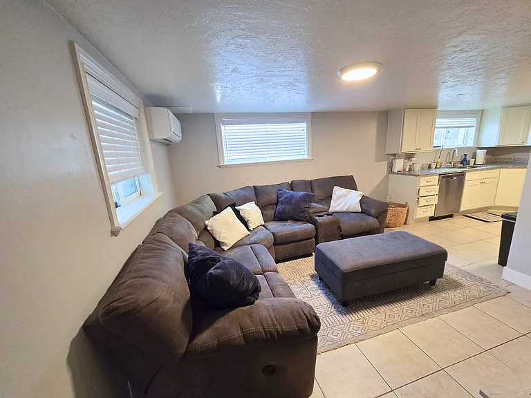 131 E 300 N — Photo 2