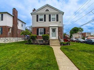 2037 Ripley St, Philadelphia, PA 19152