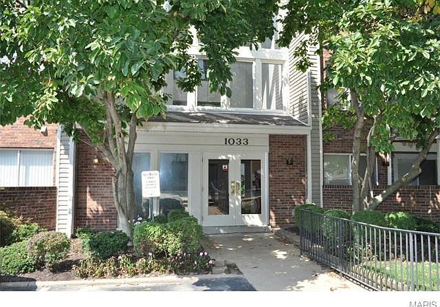 1st image of 1033 Wilton Royal Dr APT 105