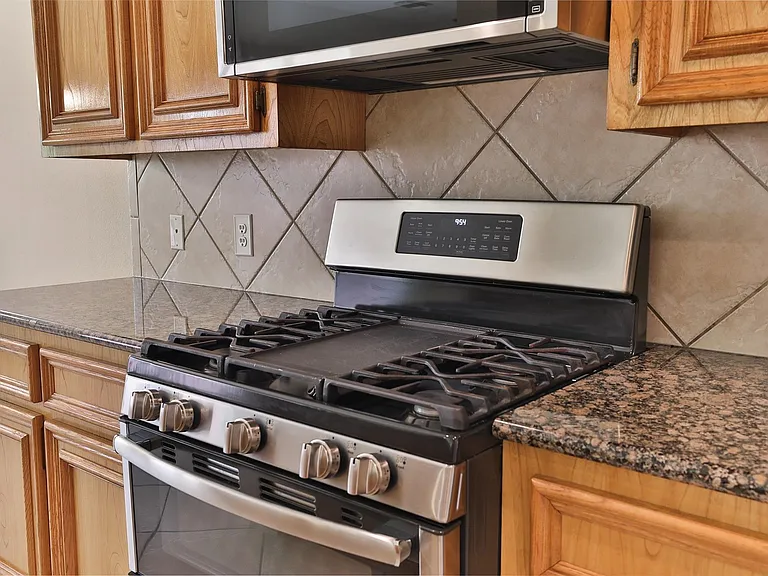 26738 Abbey Springs Ln — Photo 10